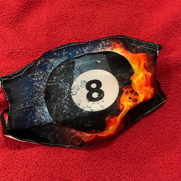 6/$20 New Magic 8 ball face mask - Picture 1 of 3